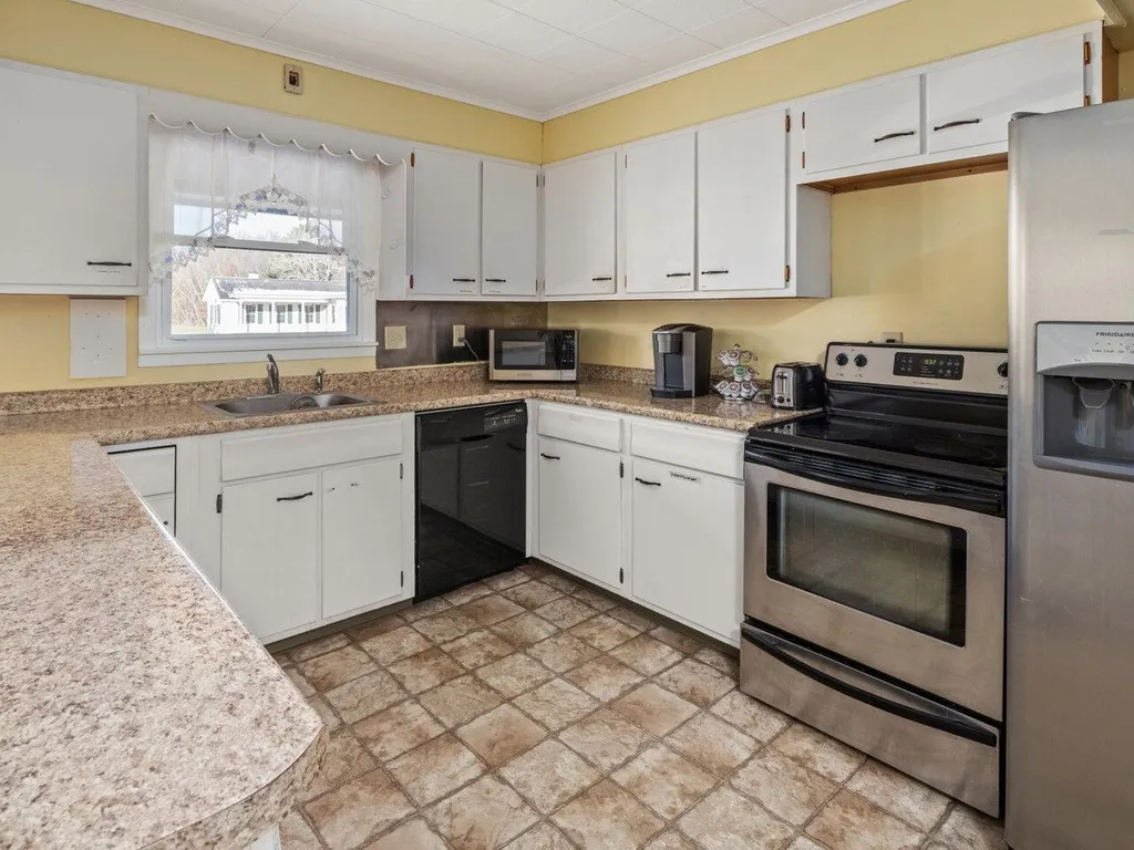 235 Heineberg Drive Colchester VT 05446