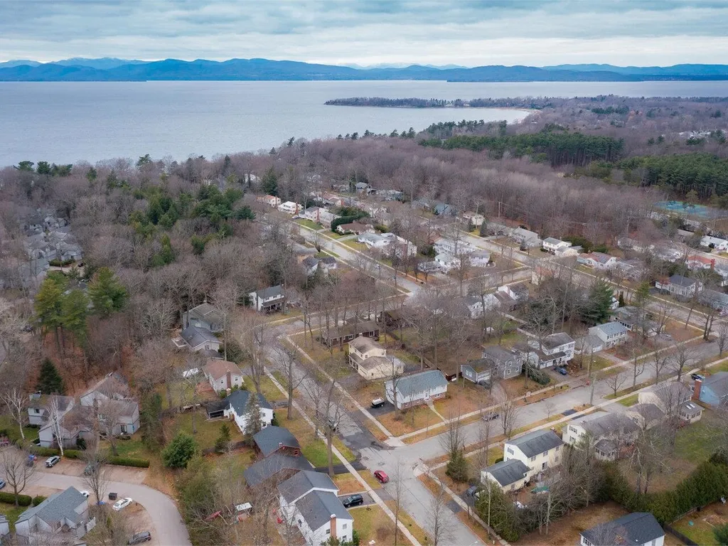 54 Woodridge Drive Burlington VT 05408