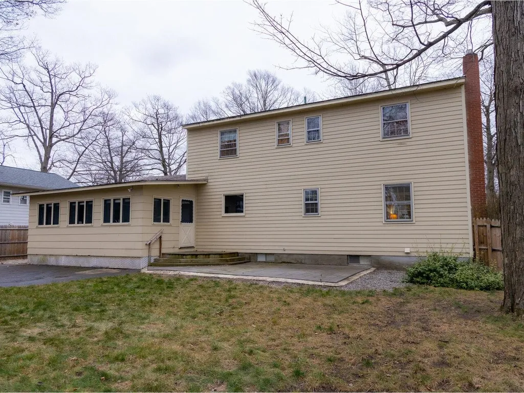 54 Woodridge Drive Burlington VT 05408