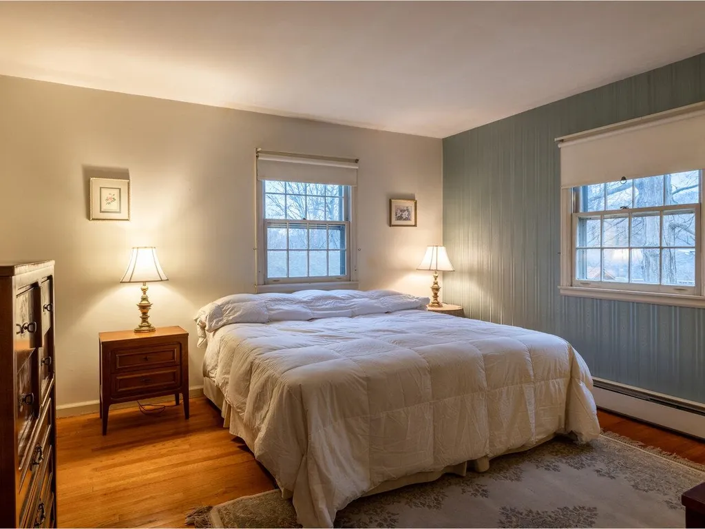 54 Woodridge Drive Burlington VT 05408