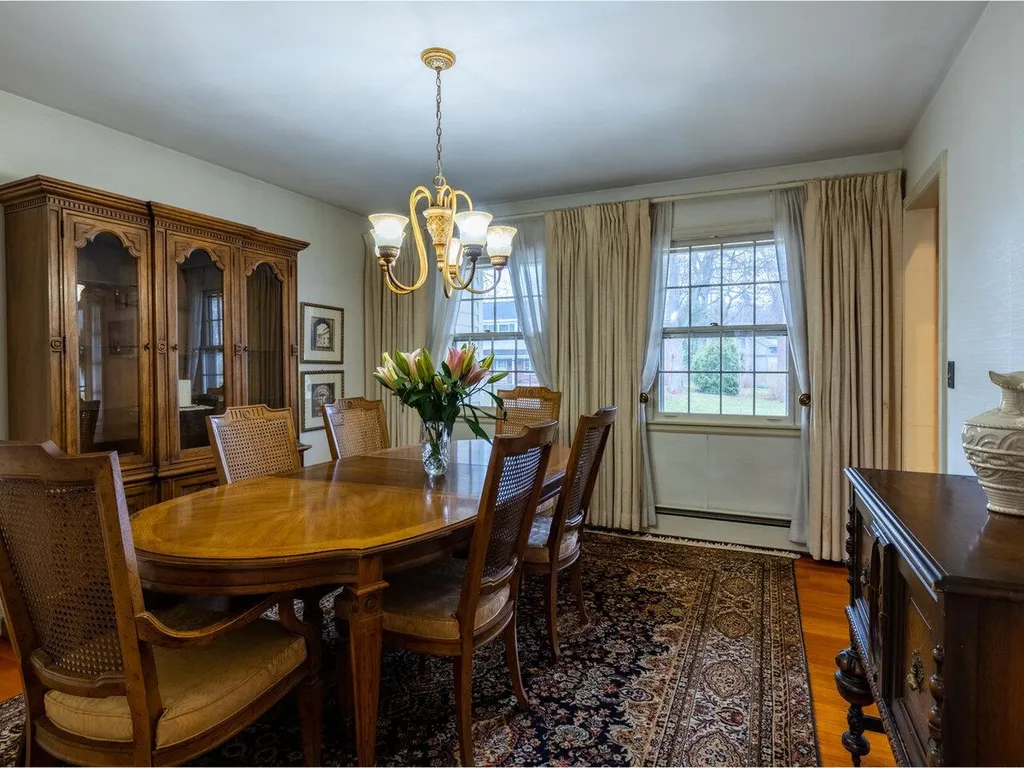 54 Woodridge Drive Burlington VT 05408