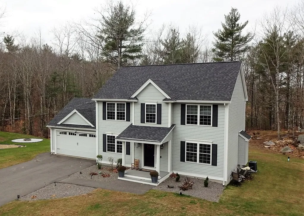 23 Blueberry Hill Road Raymond NH 03077