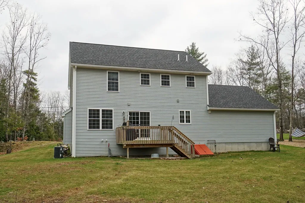 23 Blueberry Hill Road Raymond NH 03077