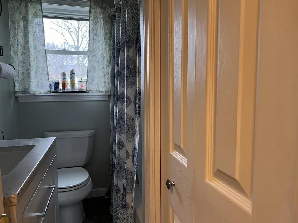 8 Stone Avenue Claremont NH 03743