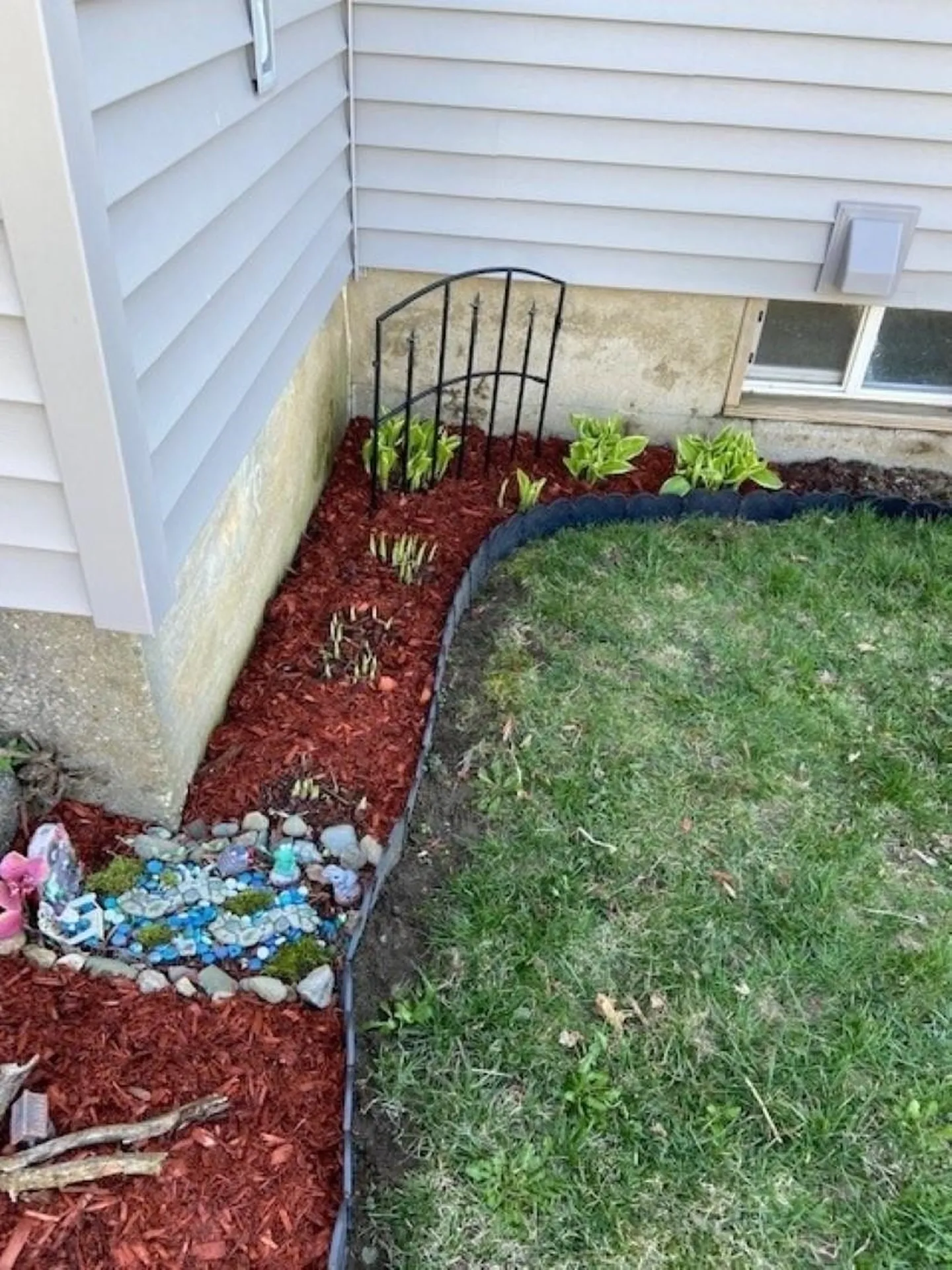 8 Stone Avenue Claremont NH 03743