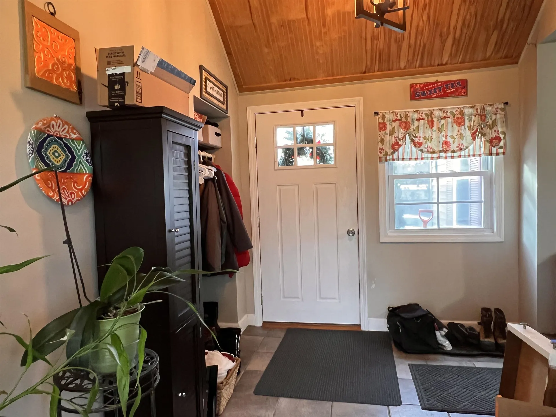 8 Stone Avenue Claremont NH 03743