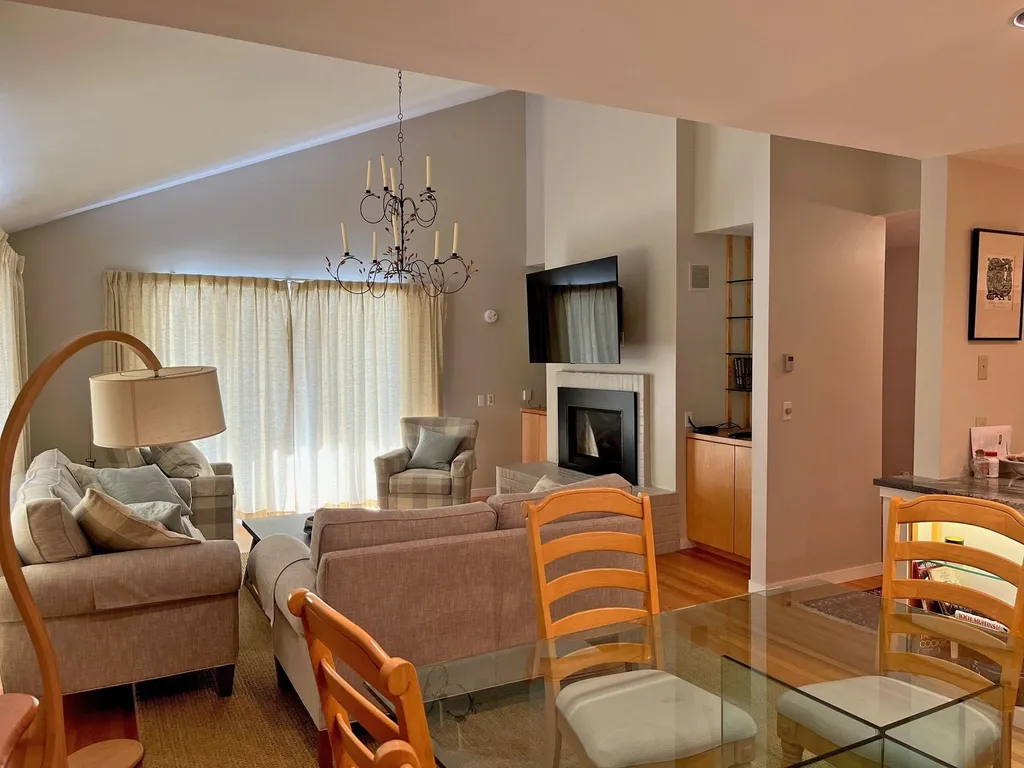 34 Paradise Way Warren VT 05674
