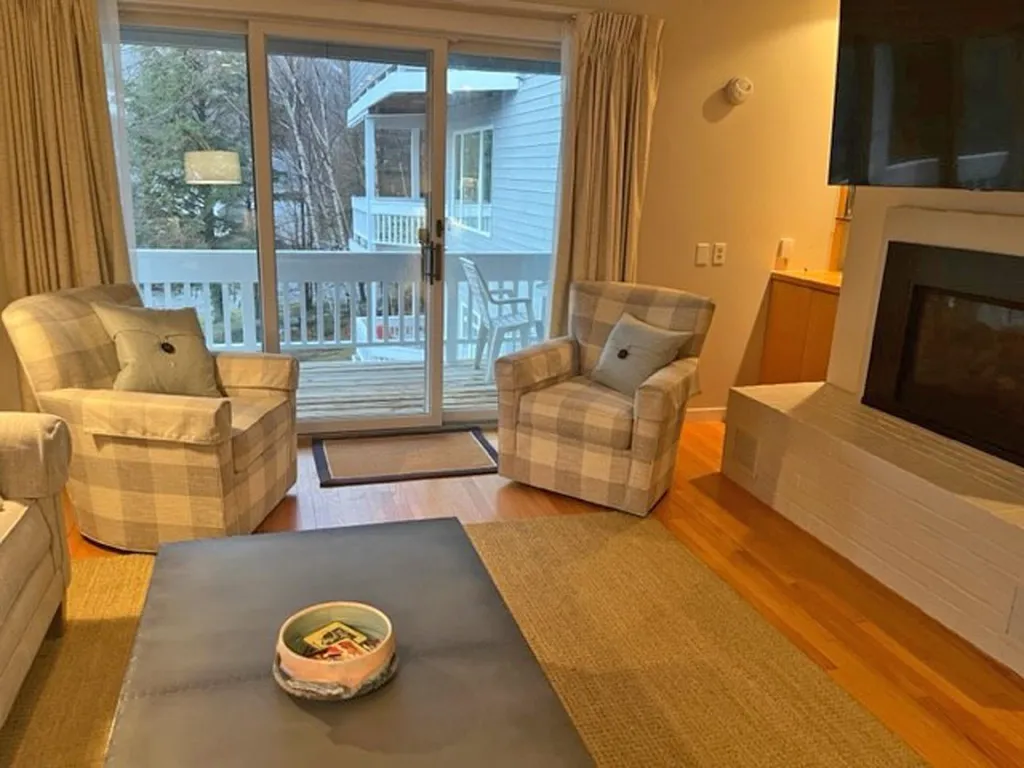 34 Paradise Way Warren VT 05674