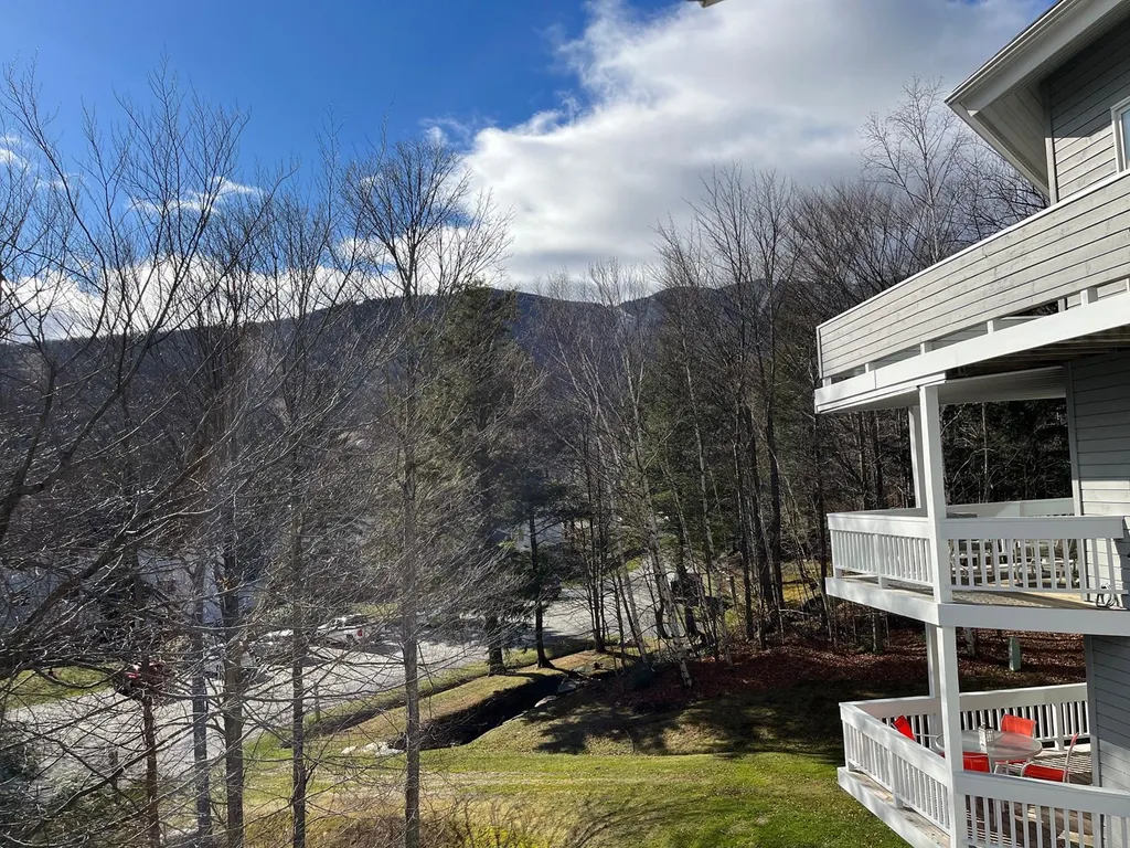 34 Paradise Way Warren VT 05674