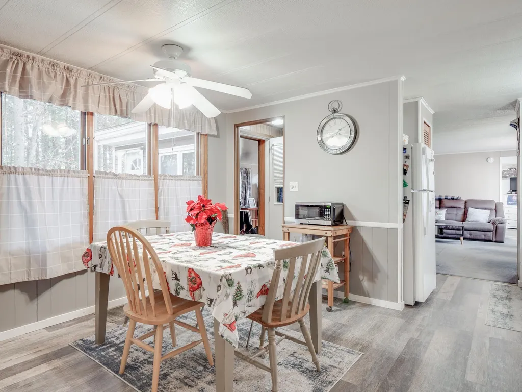 4 Venus Lane Nashua NH 03062