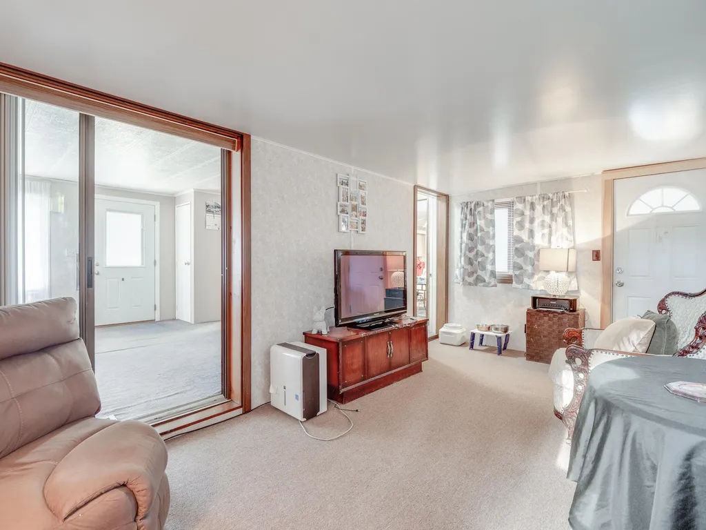 4 Venus Lane Nashua NH 03062