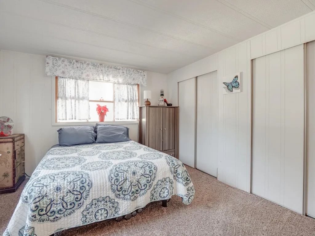 4 Venus Lane Nashua NH 03062