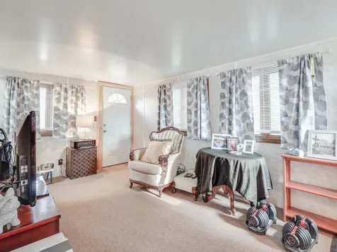 4 Venus Lane Nashua NH 03062
