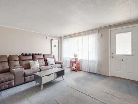 4 Venus Lane Nashua NH 03062