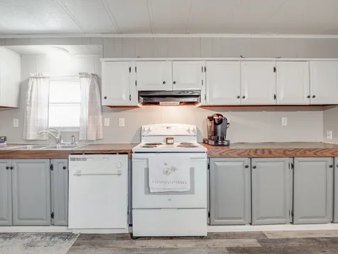 4 Venus Lane Nashua NH 03062