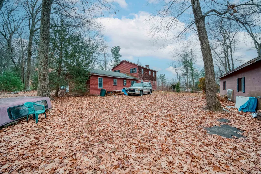 7 Spaulding Hill Road Pelham NH 03076