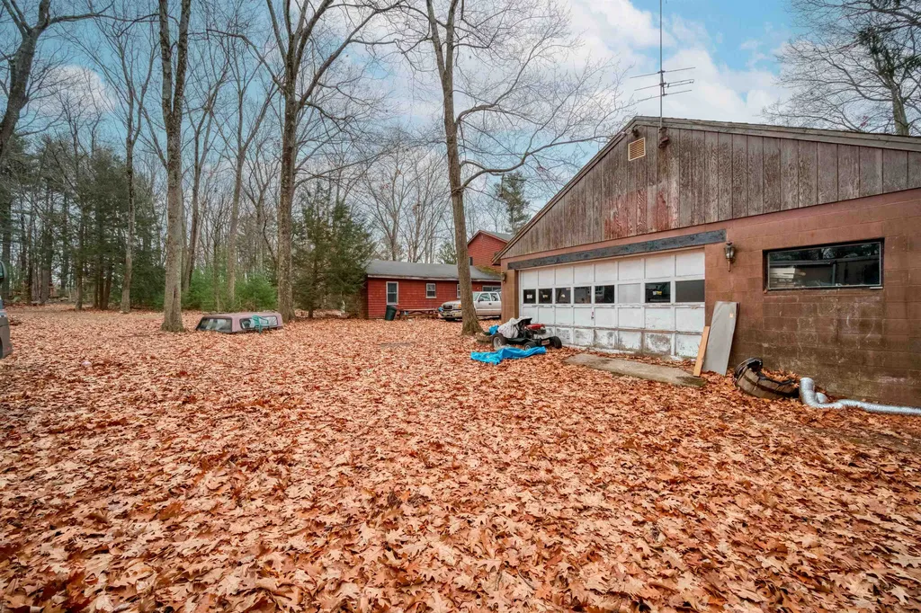 7 Spaulding Hill Road Pelham NH 03076