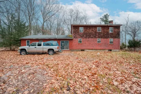 7 Spaulding Hill Road Pelham NH 03076