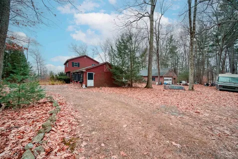 7 Spaulding Hill Road Pelham NH 03076