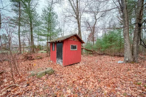 7 Spaulding Hill Road Pelham NH 03076