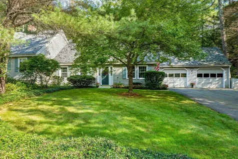 8 Laurel Circle Wolfeboro NH 03894