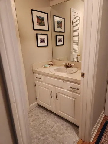 8 Laurel Circle Wolfeboro NH 03894