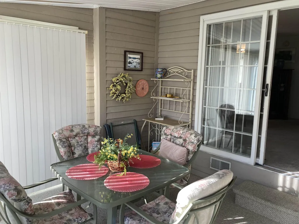 36 D Stonehouse Lane Keene NH 03431