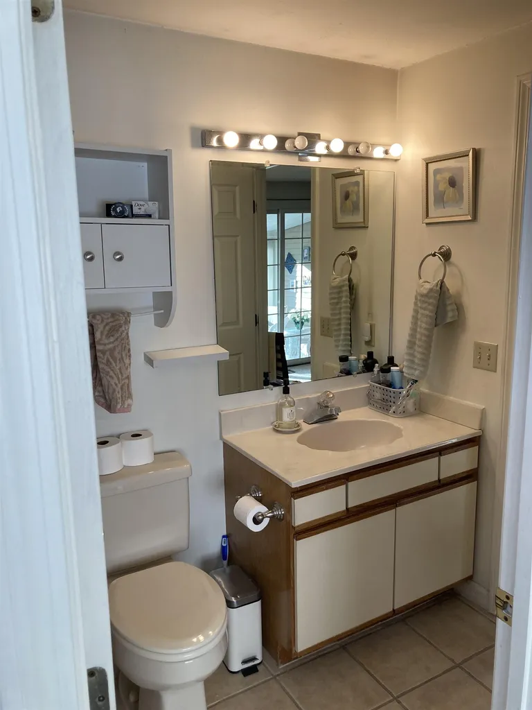 36 D Stonehouse Lane Keene NH 03431