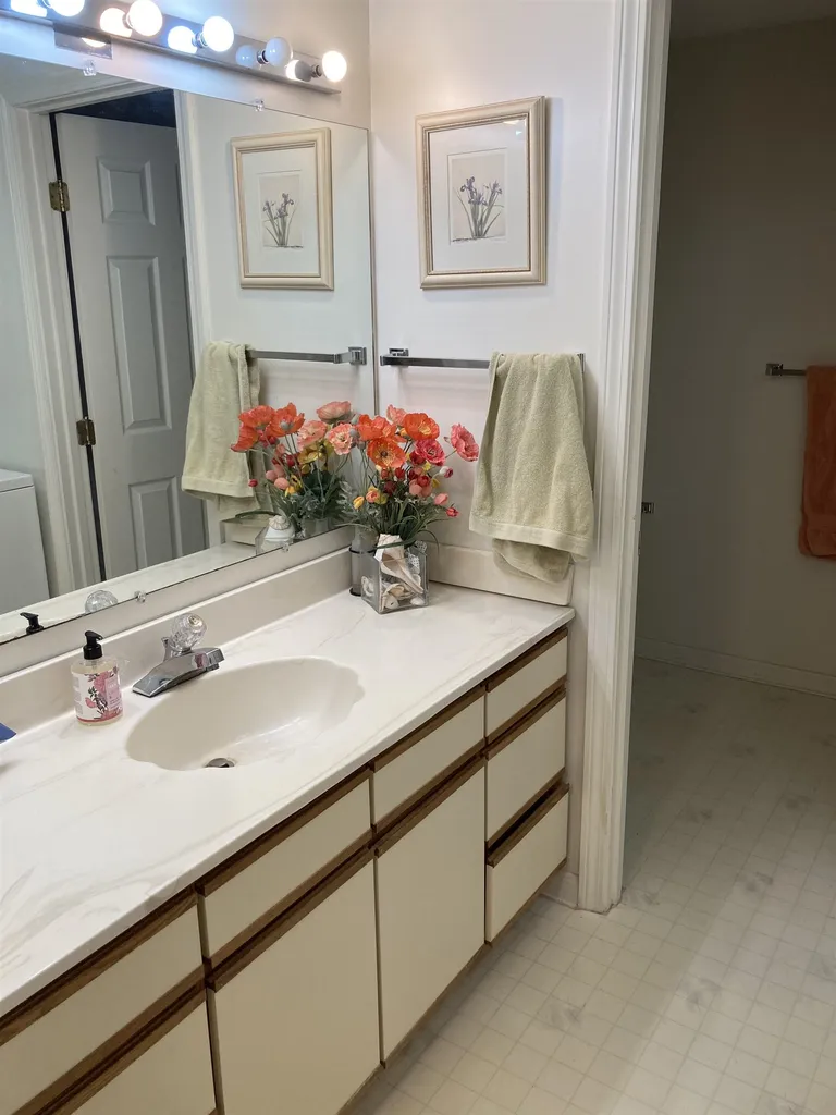 36 D Stonehouse Lane Keene NH 03431