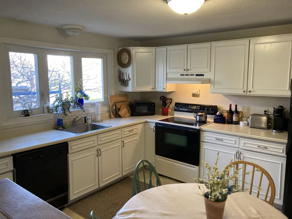36 D Stonehouse Lane Keene NH 03431