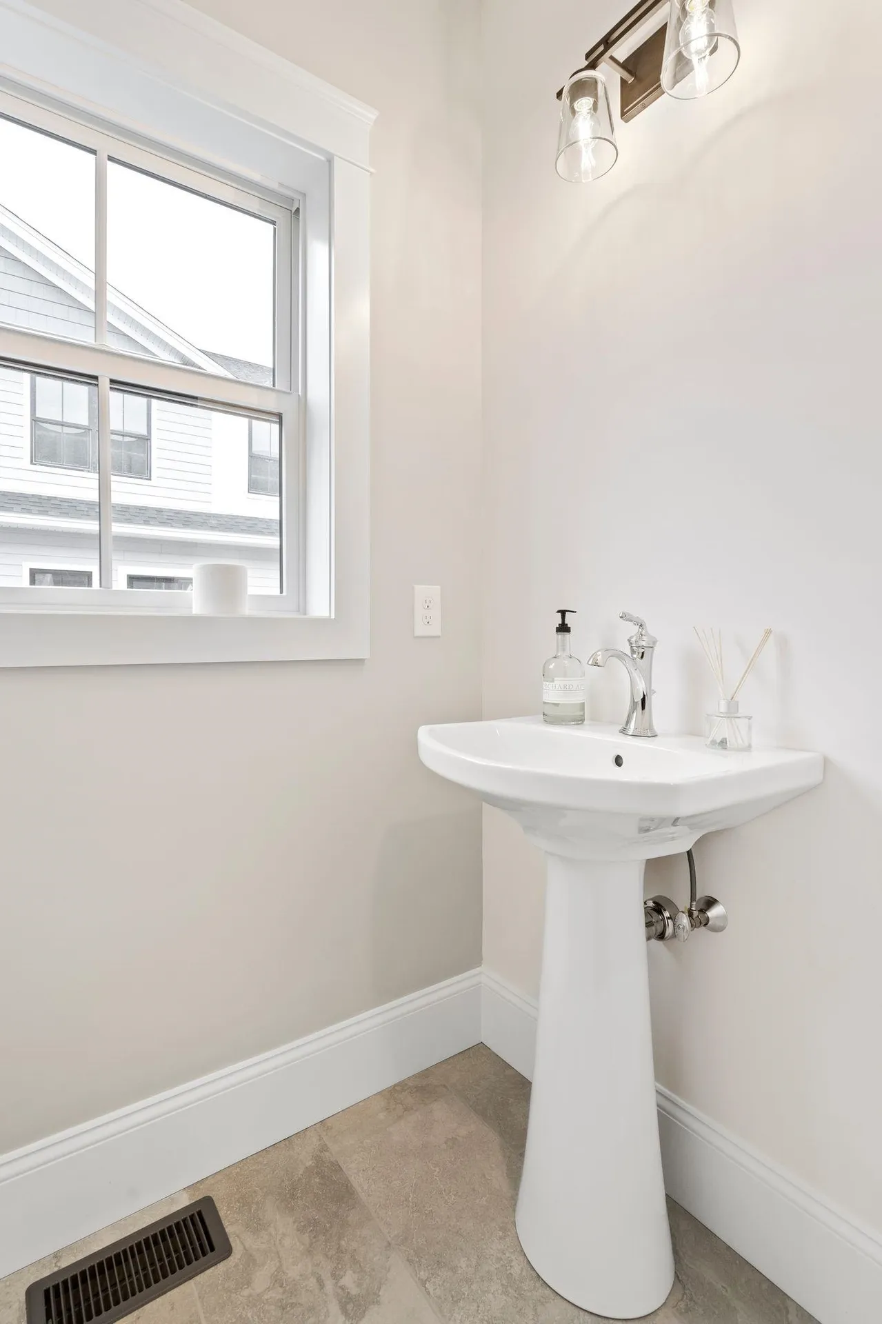 50 Cate Street Portsmouth NH 03801