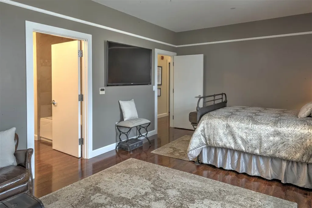 51 Railroad Street Keene NH 03431
