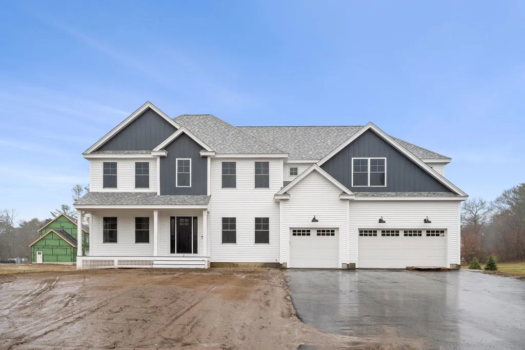 2 Lorraine Avenue Salem NH 03079