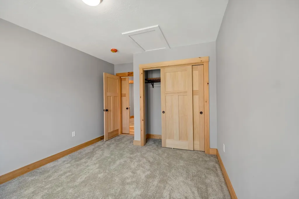 80 Mountain Drive Gilford NH 03249
