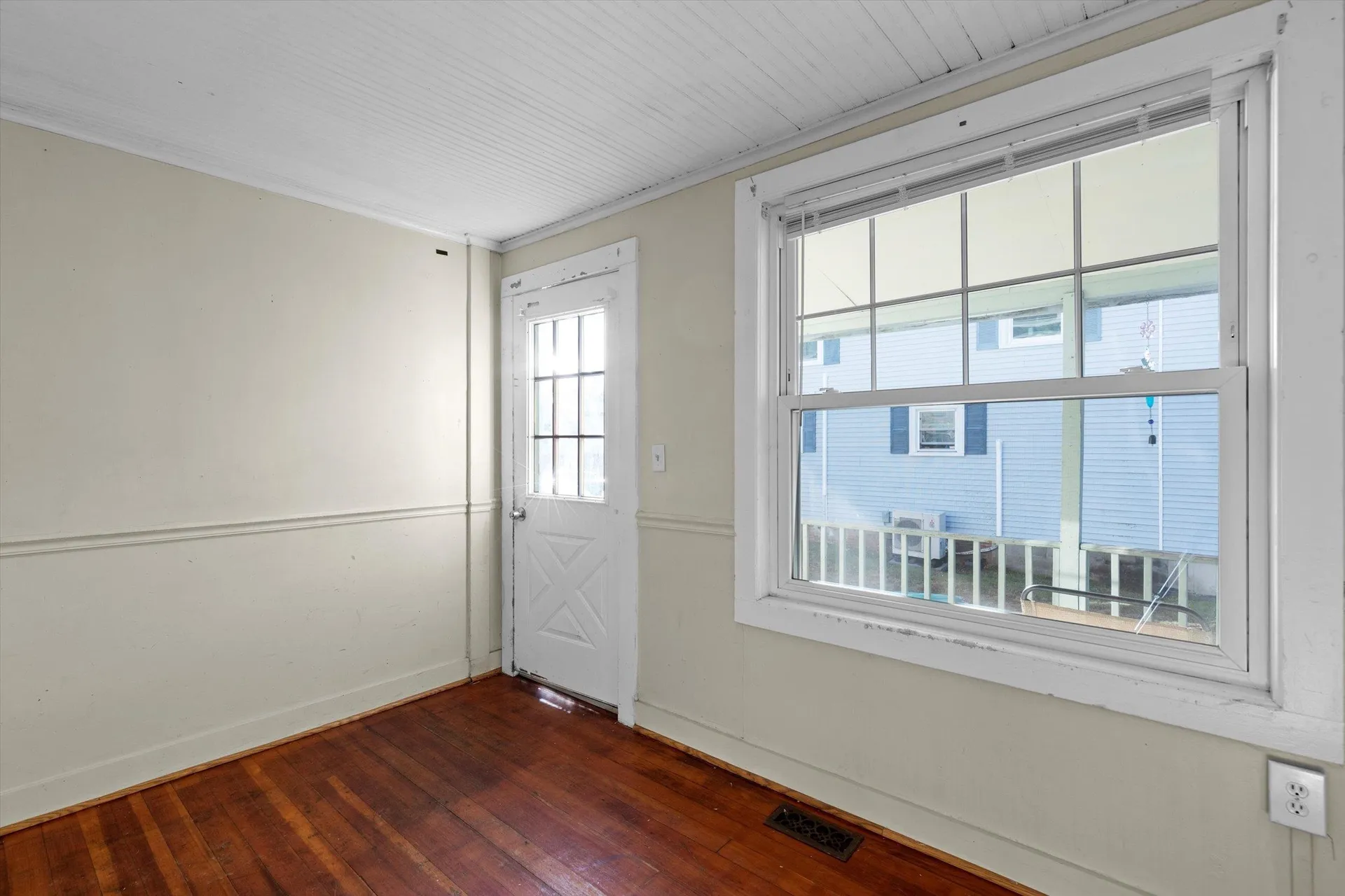 9 Lincoln Street Rochester NH 03867