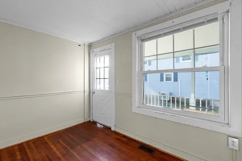 9 Lincoln Street Rochester NH 03867
