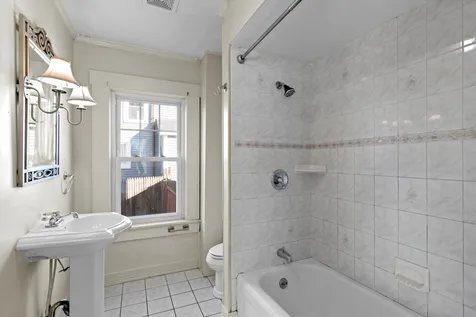 9 Lincoln Street Rochester NH 03867