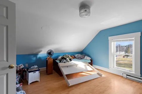 9 Lincoln Street Rochester NH 03867