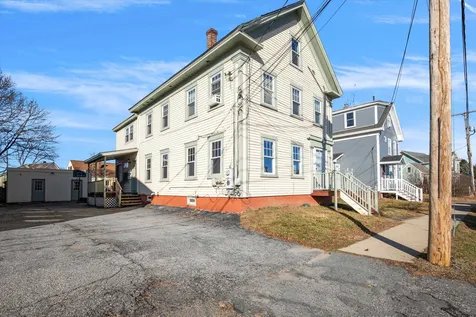 9 Lincoln Street Rochester NH 03867