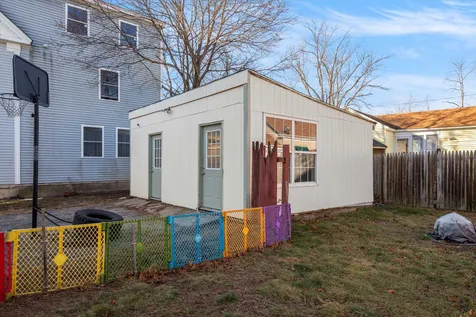 9 Lincoln Street Rochester NH 03867