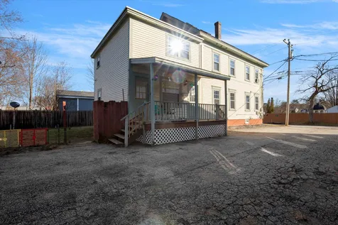 9 Lincoln Street Rochester NH 03867