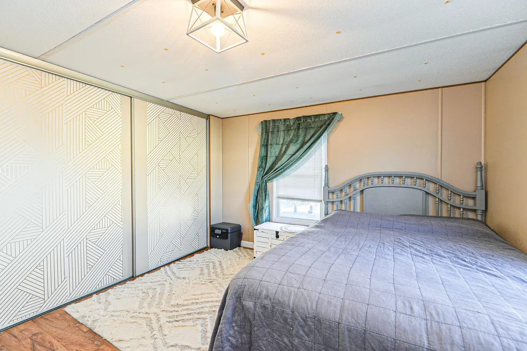 513 Sherwood Glen Somersworth NH 03878