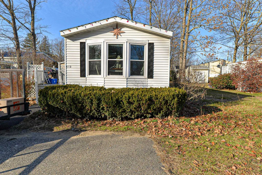 513 Sherwood Glen Somersworth NH 03878