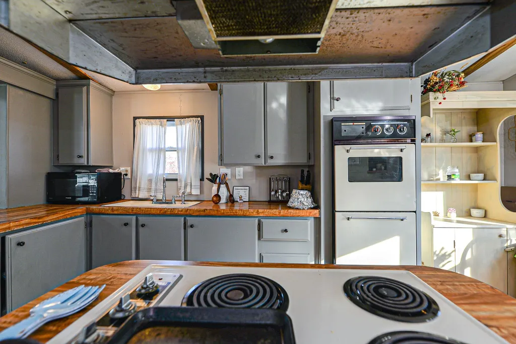 513 Sherwood Glen Somersworth NH 03878