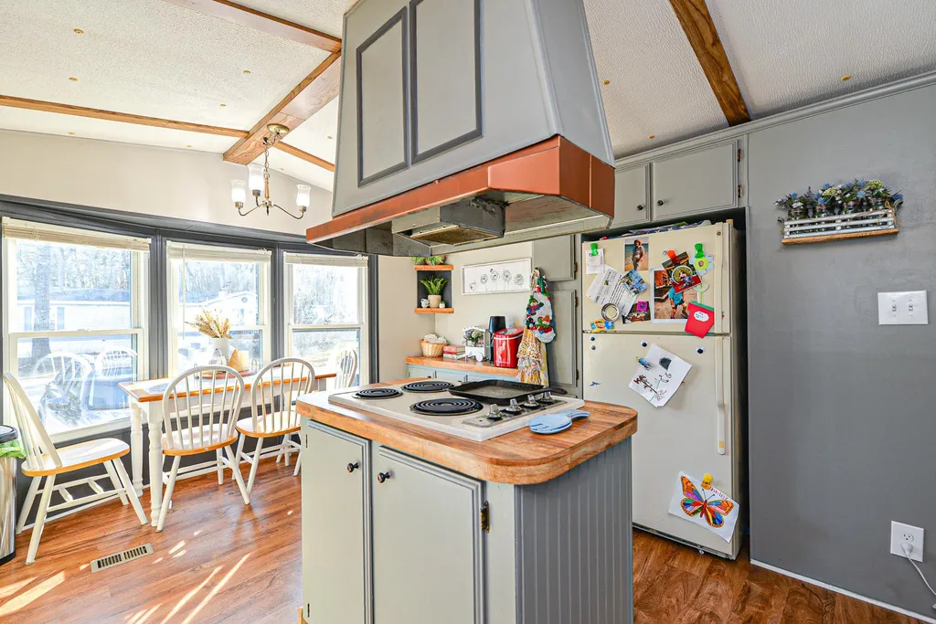513 Sherwood Glen Somersworth NH 03878