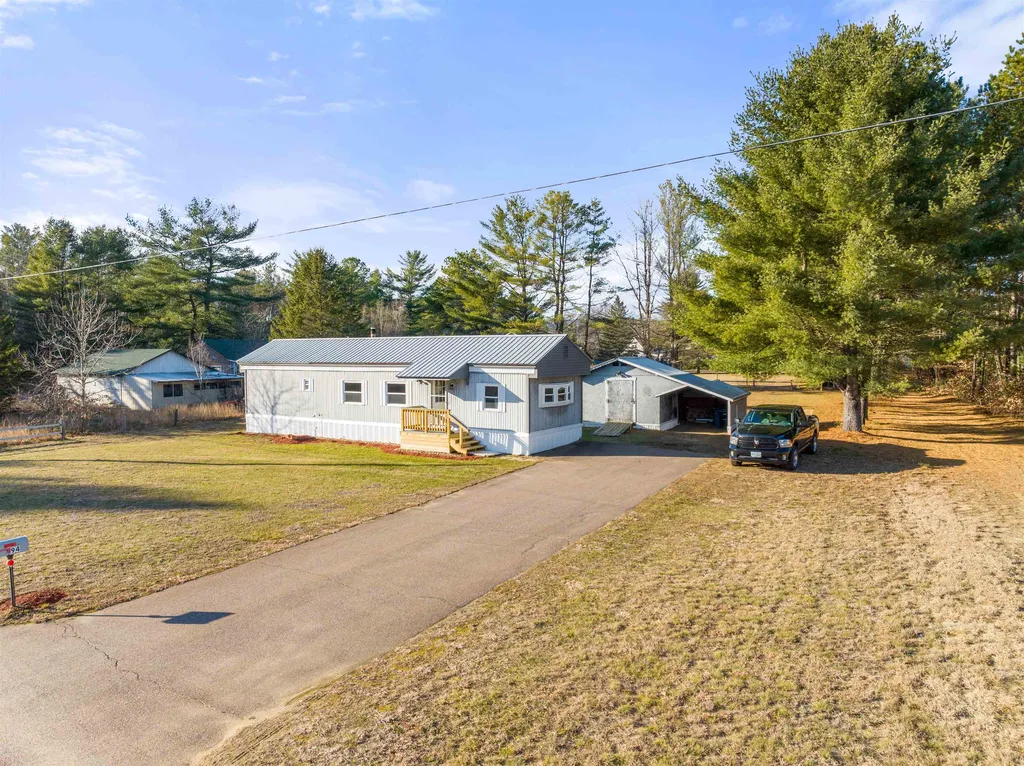 94 Range Road Franklin NH 03235