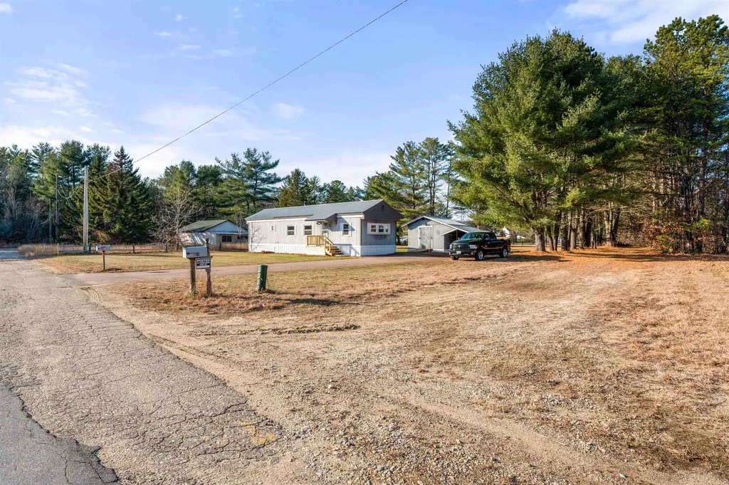94 Range Road Franklin NH 03235