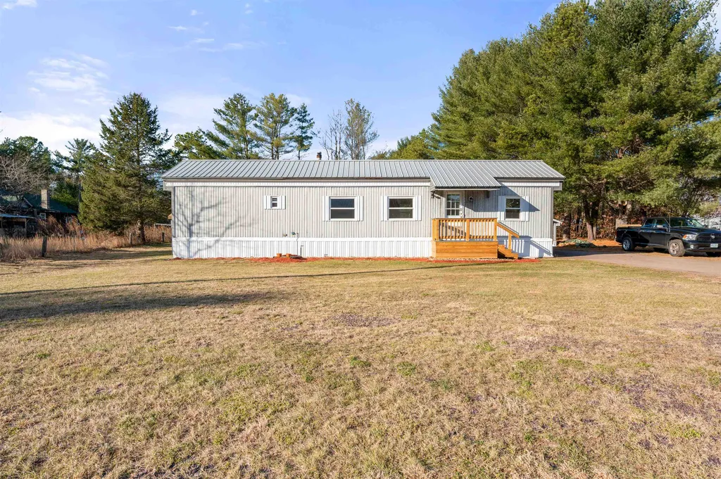 94 Range Road Franklin NH 03235