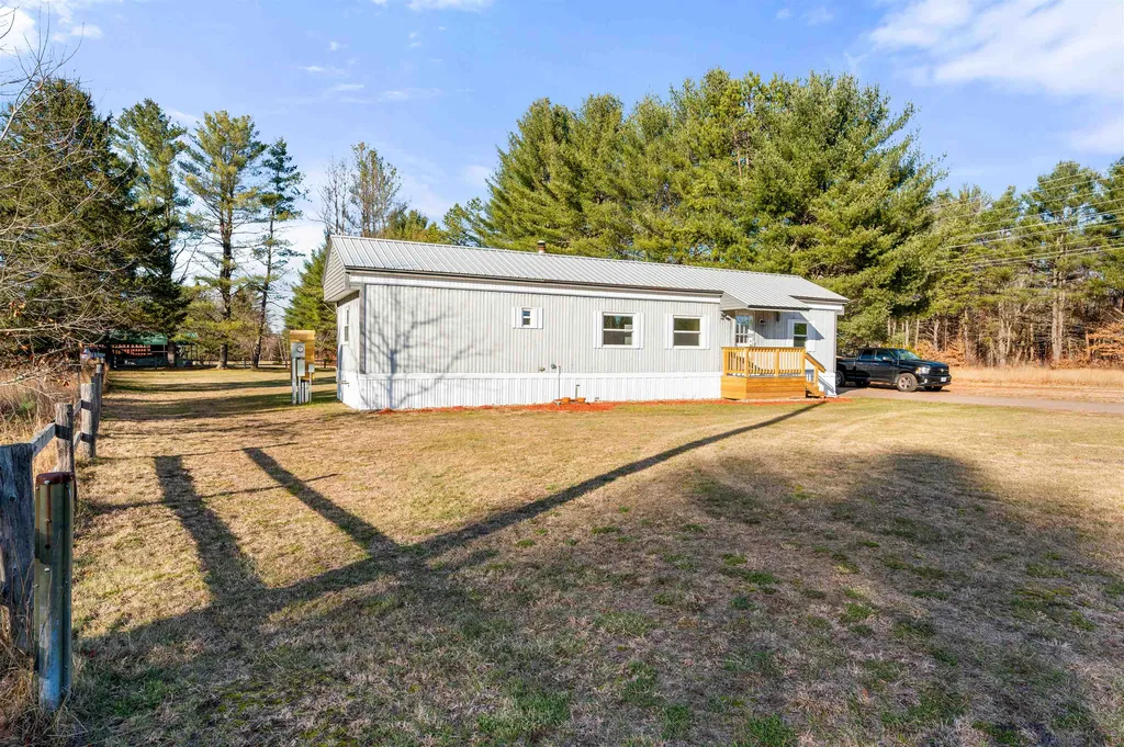 94 Range Road Franklin NH 03235