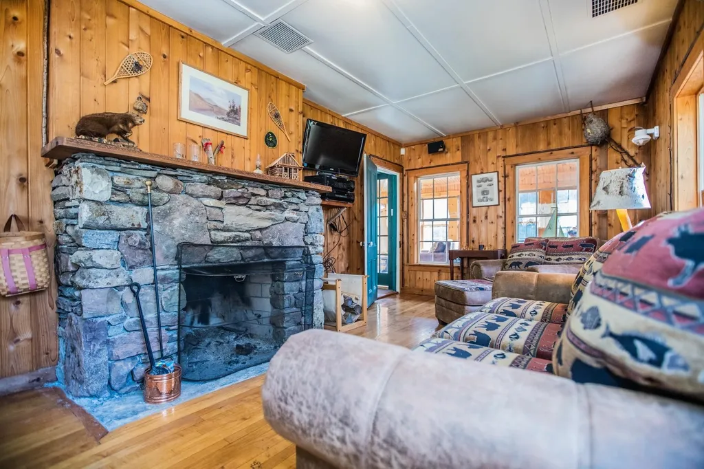 4396 Wheelerville Road Mendon VT 05701